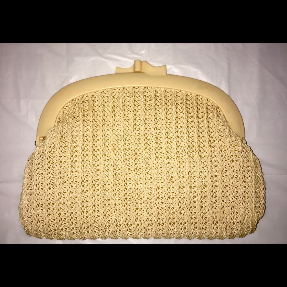 Nude Straw Clutch